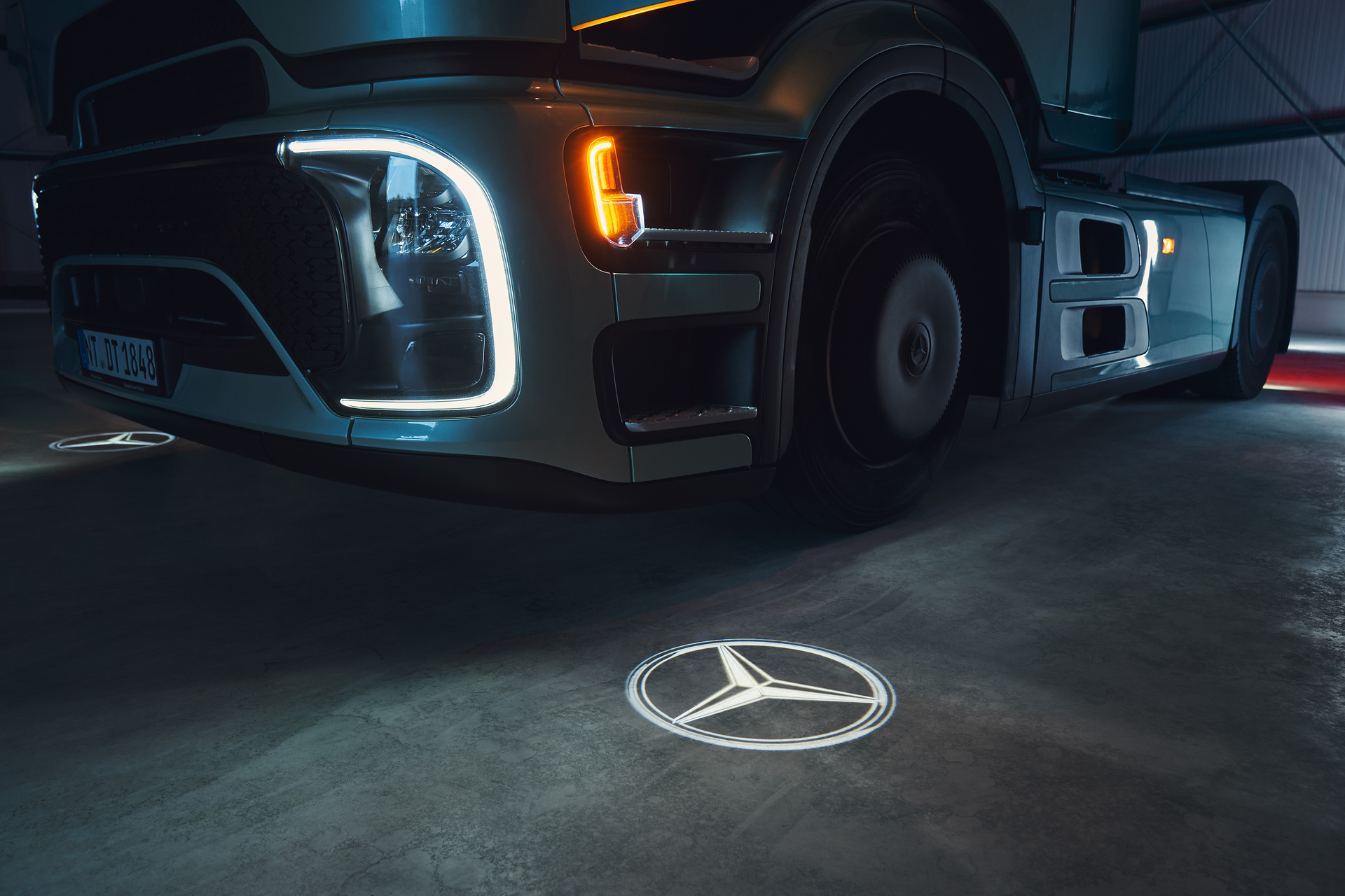 Noch mehr Effizienz auf der Straße: Der neue Actros L von Mercedes-Benz Trucks mit futuristischer ProCabin, noch besserer Aerodynamik und innovativen Assistenzsystemen