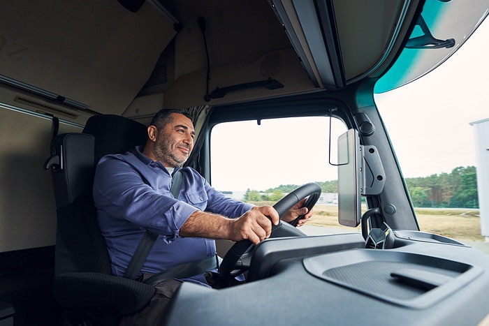 Even more efficiency on the road: The new Actros L from Mercedes-Benz Trucks with its futuristic ProCabin, even better aerodynamics and further optimized assistance systems