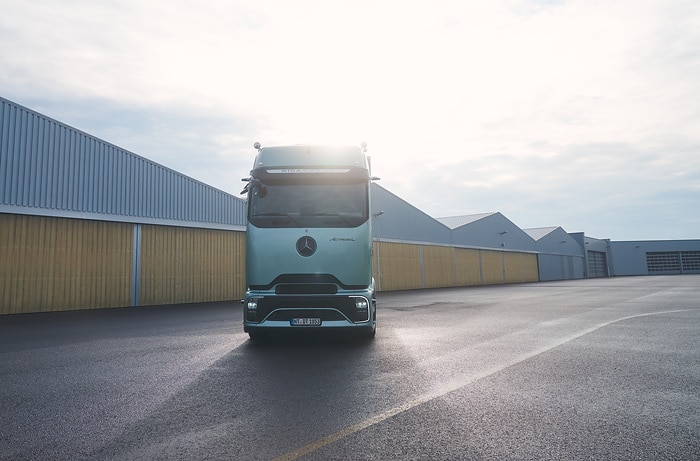 Noch mehr Effizienz auf der Straße: Der neue Actros L von Mercedes-Benz Trucks mit futuristischer ProCabin, noch besserer Aerodynamik und innovativen Assistenzsystemen