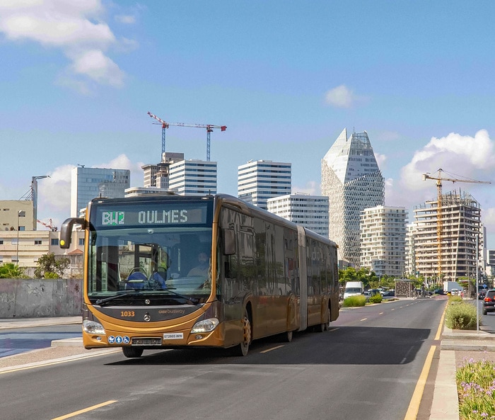 Start des neuen Omnibus-Linienverkehrssystems in Casablanca mit 40 Großraumbussen Mercedes-Benz CapaCity L