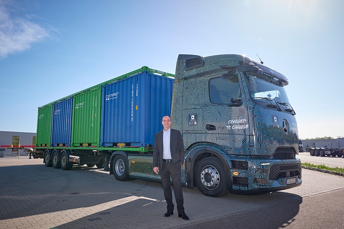 Start of eActros 600 customer testing – Contargo and Remondis take over first electric trucks