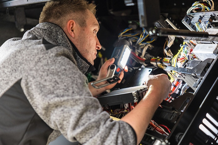 Omniplus BusTech Challenge 2023/24: Daimler Buses has selected the best bus and coach mechanic in Europe