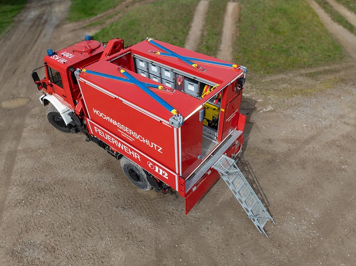 26 multifunctional Unimog contribute to Hessian civil protection during forest fires and floods