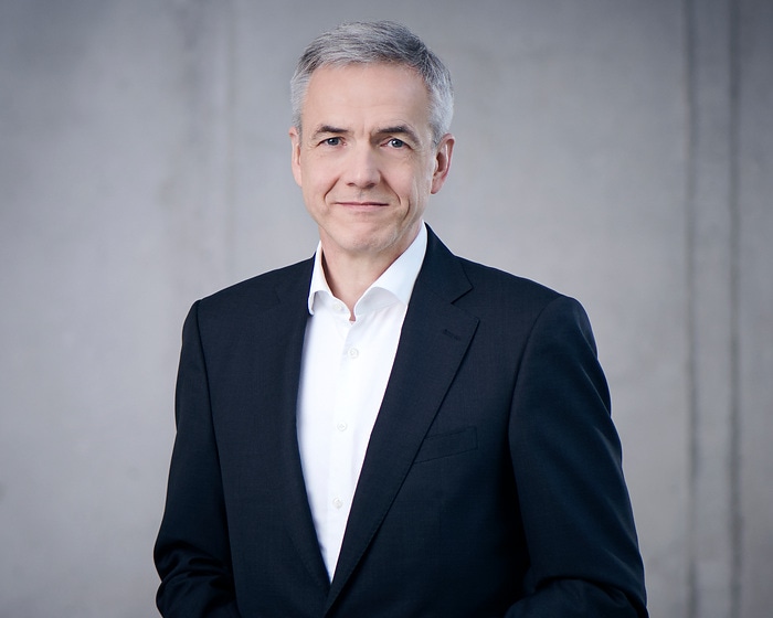 Daimler Truck Supervisory Board extends contract of Karl Deppen and streamlines the Board of Management