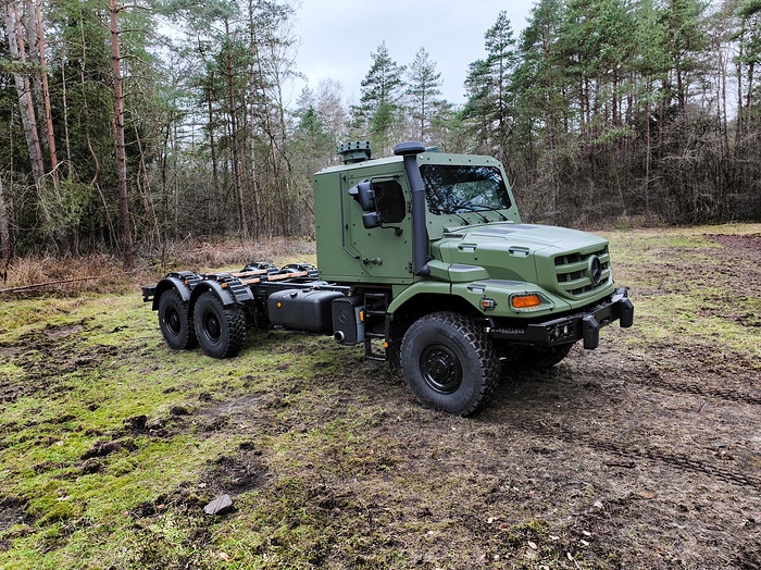 Mercedes-Benz Special Trucks stattet Fahrzeuge mit gepanzerter Fahrerkabine ab Werk aus