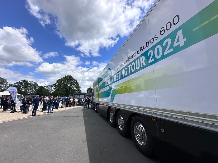 Starting signal for battery-electric mega trip:  eActros 600 on its way to the northernmost and southernmost points in Europe