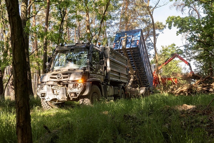 Profis im Forst: Neun Mercedes Benz Unimog zeigen ihr Können auf der KWF-Tagung in Schwarzenborn