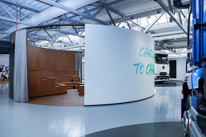 Mercedes-Benz Trucks opens eActros 600 Experience World at its Customer Center in Wörth