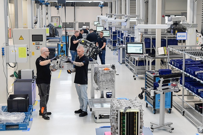 cellcentric startet Pilotfertigung von Brennstoffzellensystemen