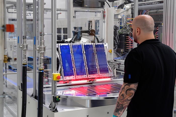 cellcentric startet Pilotfertigung von Brennstoffzellensystemen