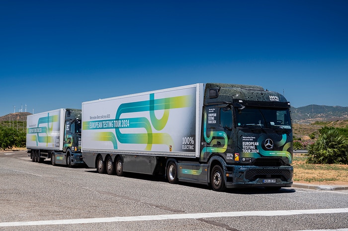 All-electric through Europe: eActros 600 test trucks reach southernmost checkpoint of Tarifa