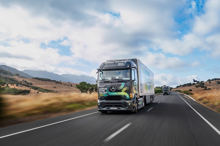 All-electric through Europe: eActros 600 test trucks reach southernmost checkpoint of Tarifa