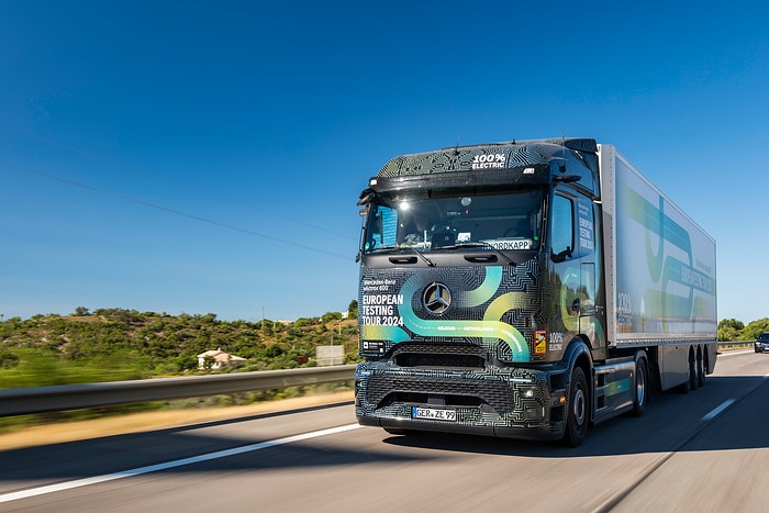 All-electric through Europe: eActros 600 test trucks reach southernmost checkpoint of Tarifa