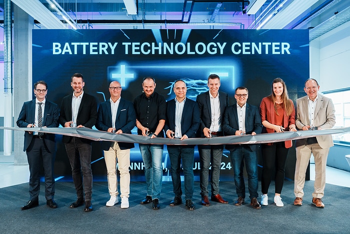 Battery Technology Center officially opened at the  Mercedes-Benz plant in Mannheim - series assembly of  the next battery generation at the site