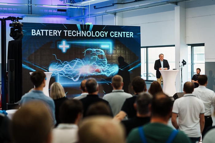 Battery Technology Center officially opened at the  Mercedes-Benz plant in Mannheim - series assembly of  the next battery generation at the site