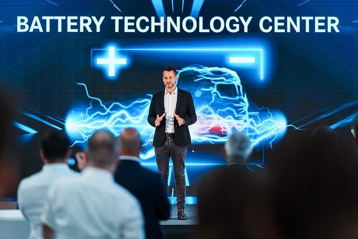 Battery Technology Center officially opened at the  Mercedes-Benz plant in Mannheim - series assembly of  the next battery generation at the site