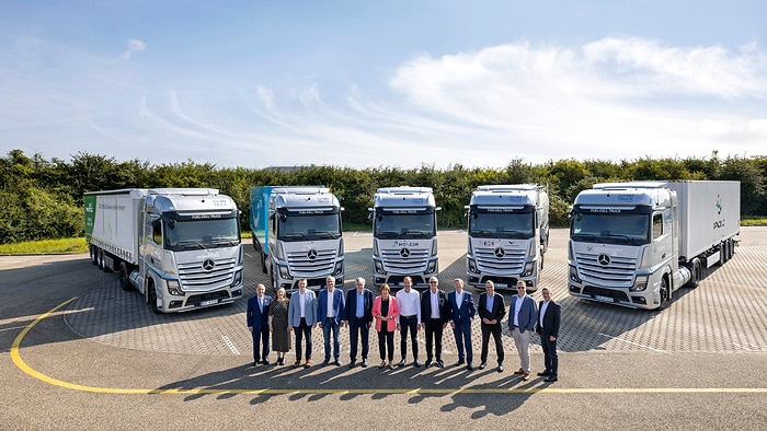 Fuel cell trucks deployed in real-life operations: start of initial customer trials with Mercedes-Benz GenH2 Trucks