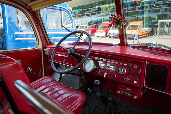 Anniversary tour: Eight truck and bus legends from Mercedes-Benz and Setra at the 20th Germany tour for historic commercial vehicles