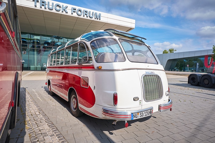 Anniversary tour: Eight truck and bus legends from Mercedes-Benz and Setra at the 20th Germany tour for historic commercial vehicles