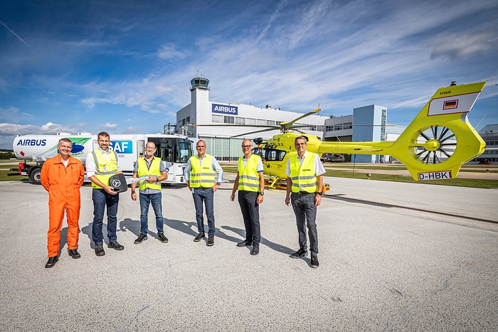 Einmal laden, eine Woche tanken: der eEconic als Hubschrauberbetankungsfahrzeug bei Airbus