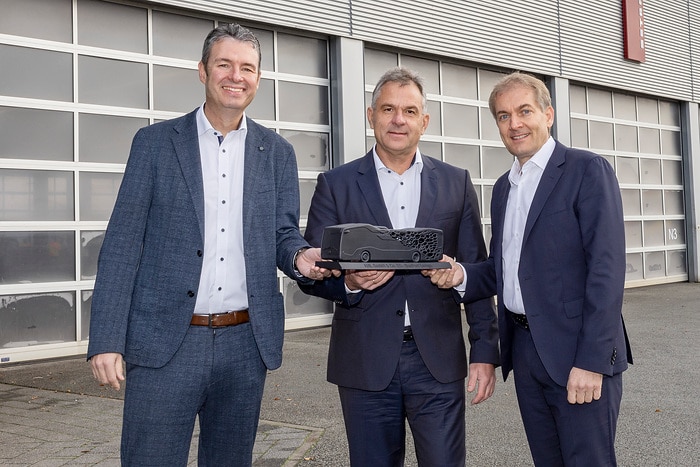 Daimler Buses opens 100th service centre for eCitaro customers