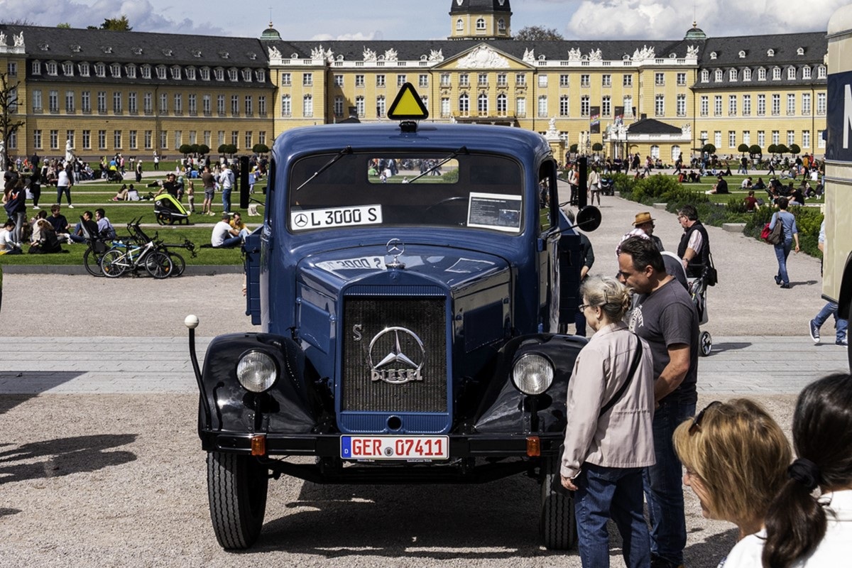 Fest für Klassiker in Karlsruhe: Mercedes-Benz Trucks mit Oldtimer-Lkw bei „Tribut an Carl Benz“ Fest für Klassiker in Karlsruhe: Mercedes-Benz Trucks mit Oldtimer-Lkw bei „Tribut an Carl Benz“
