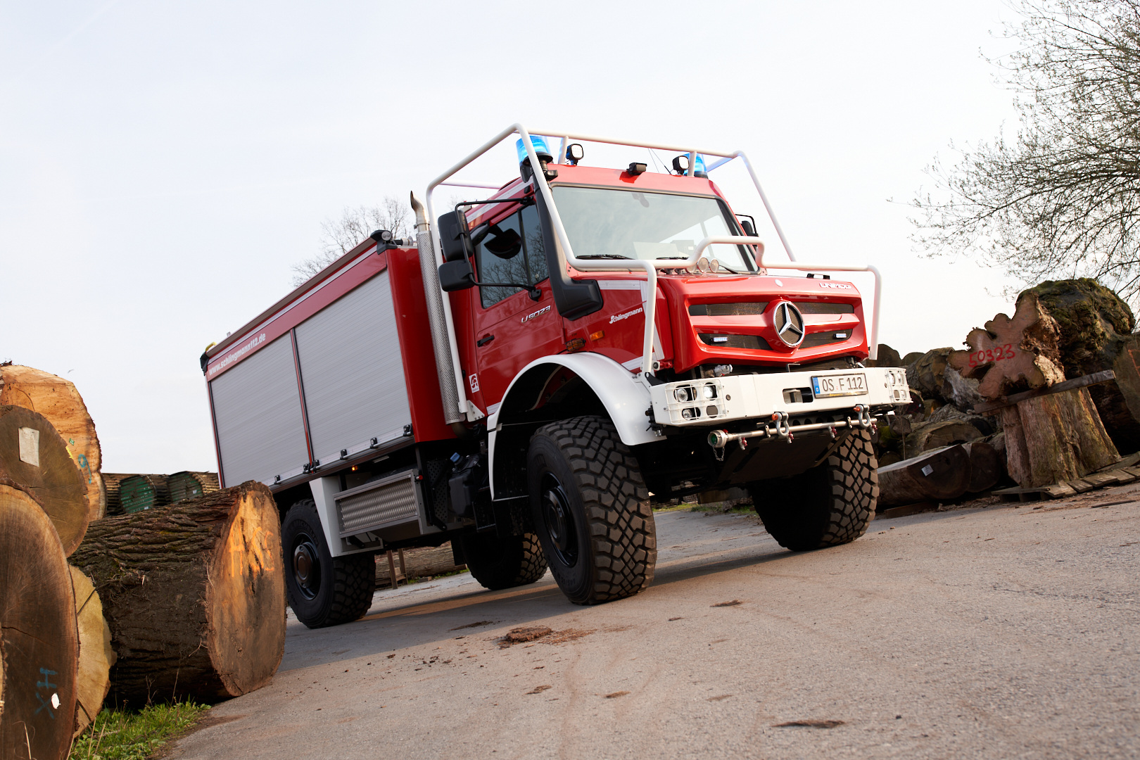 Mercedes-Benz Unimog als TLF 3000 auf der RETTmobil / Mercedes-Benz Unimog as a TLF 3000 at RETTmobil RETTmobil 2025: Mercedes-Benz Special Trucks stellt Unimog TLF 3000 und Atego HLF 10 vor