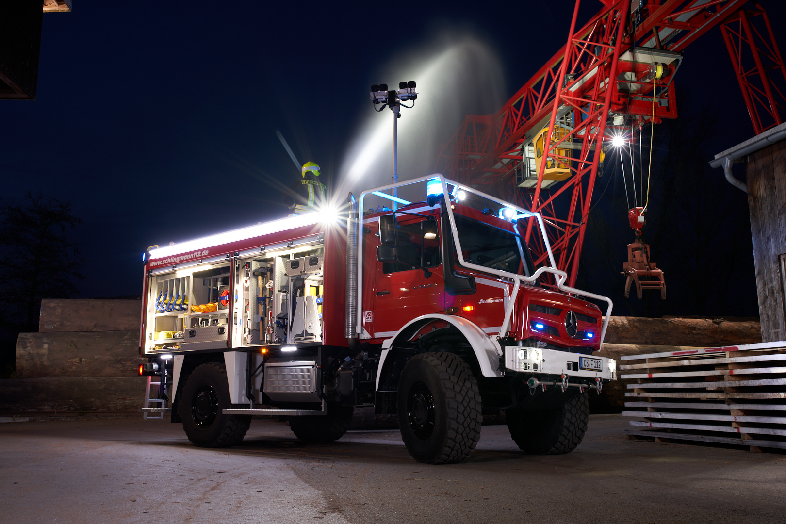 Mercedes-Benz Unimog als TLF 3000 auf der RETTmobil / Mercedes-Benz Unimog as a TLF 3000 at RETTmobil RETTmobil 2025: Mercedes-Benz Special Trucks stellt Unimog TLF 3000 und Atego HLF 10 vor