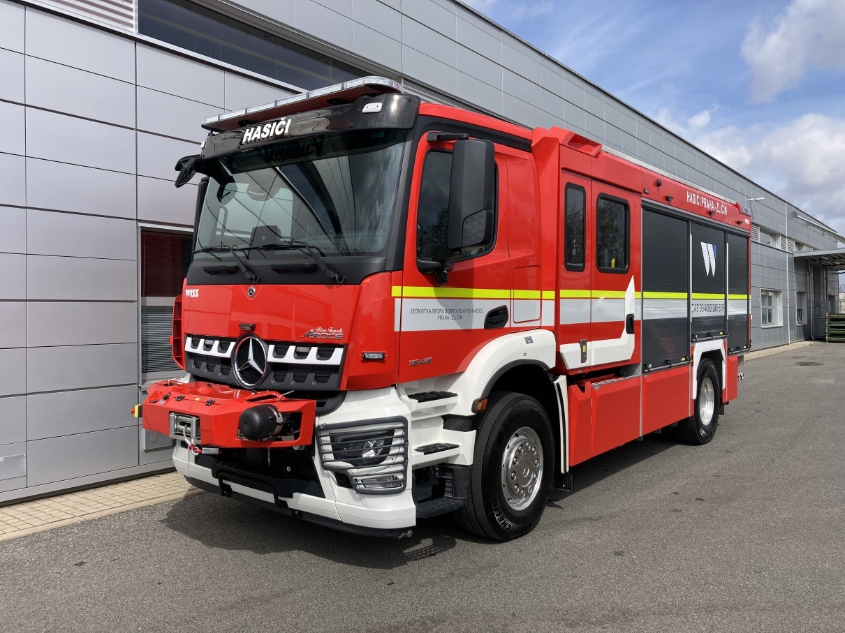 New Mercedes-Benz Arocs for the Prague fire brigade New Mercedes-Benz Arocs for the Prague fire brigade