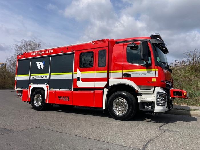 New Mercedes-Benz Arocs for the Prague fire brigade
