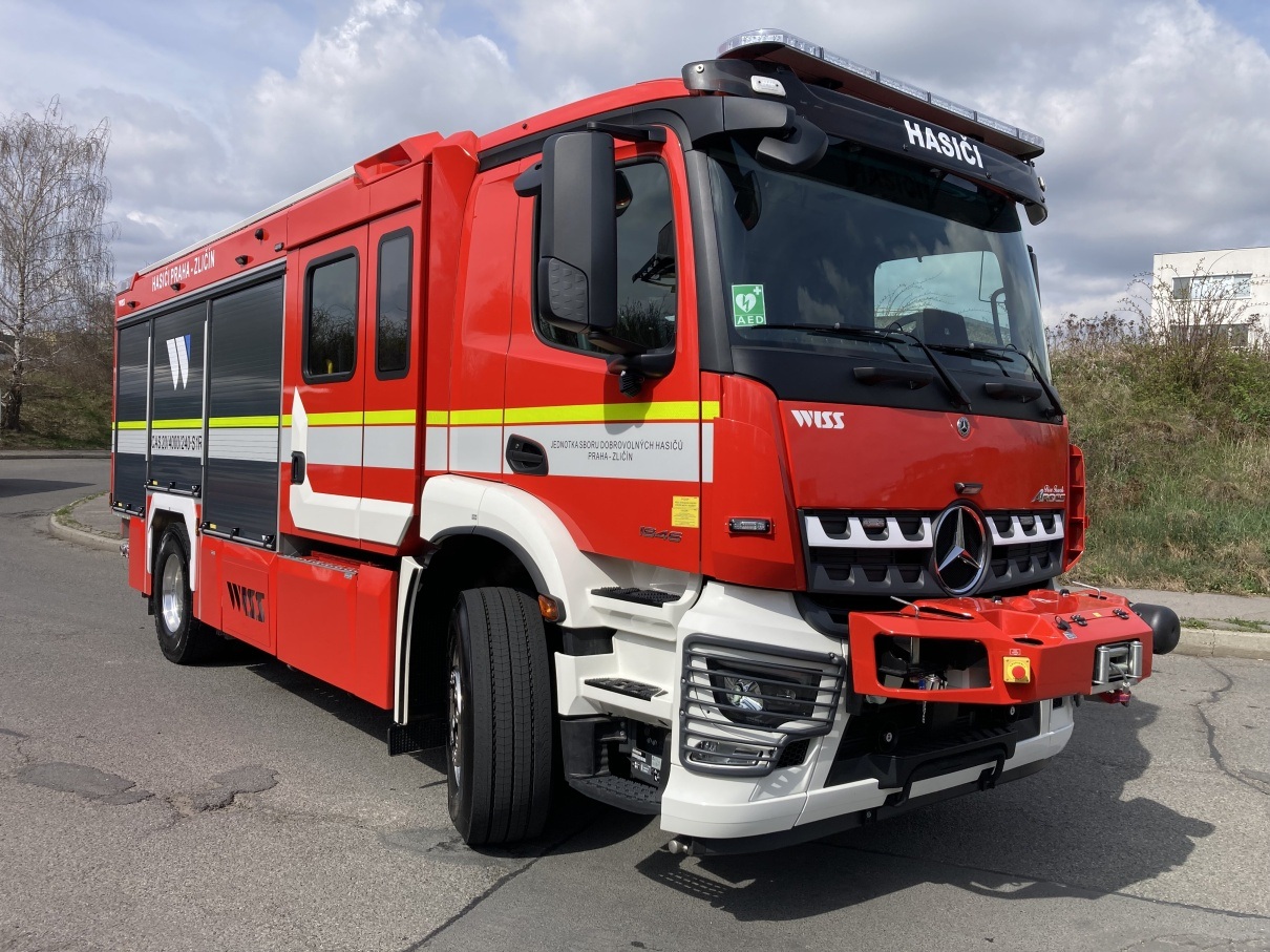 New Mercedes-Benz Arocs for the Prague fire brigade New Mercedes-Benz Arocs for the Prague fire brigade