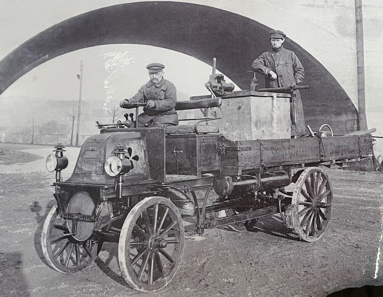 Original Daimler Kardan-Lastwagen von 1899 Mercedes-Benz Trucks Classic begeistern beim Brazzeltag 2025 – Technikgeschichte zum Anfassen und Mitfahren