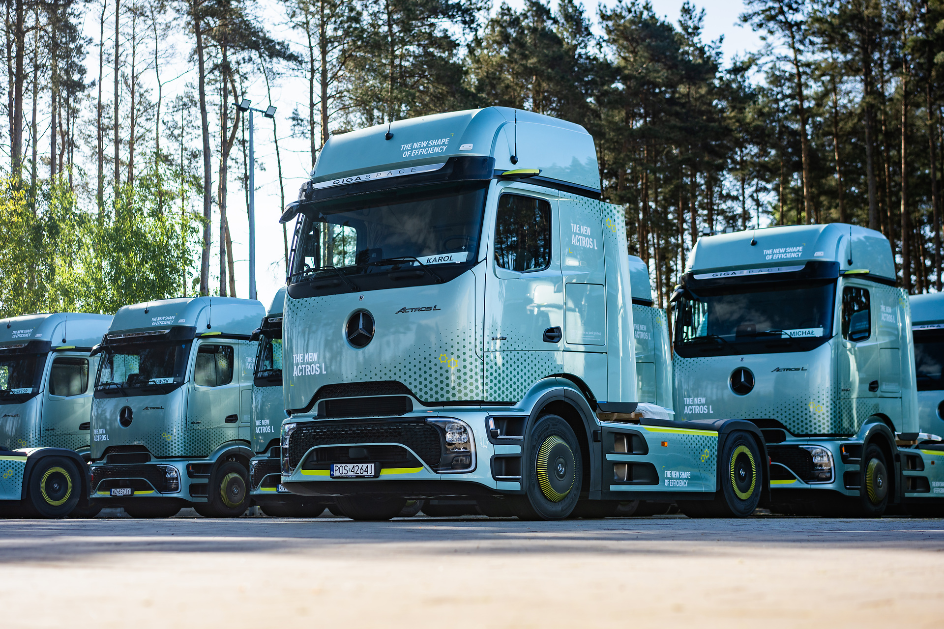Starker Auftritt in Polen: Neues TruckTraining-Center eröffnet – Show Truck-Kampagne rollt an! Starker Auftritt in Polen: Neues TruckTraining-Center eröffnet – Show Truck-Kampagne rollt an!