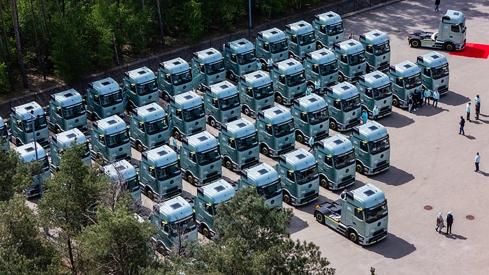 Starker Auftritt in Polen: Neues TruckTraining-Center eröffnet – Show Truck-Kampagne rollt an!