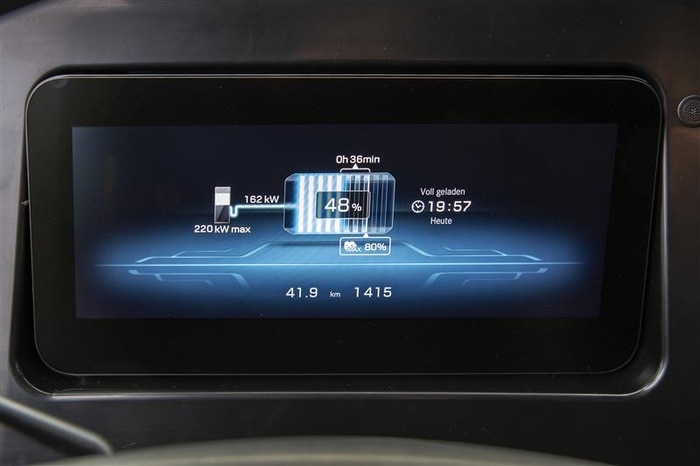 Kreislaufwirtschaft bei Mercedes-Benz Trucks: Neue Hochvolt-Tauschbatterie als ressourcenschonende Alternative