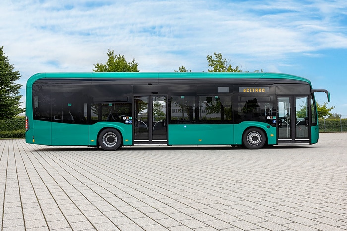 Mercedes-Benz, Daimler Buses Solutions and Omniplus  in Hamburg: Daimler Buses at the UITP Summit 2025