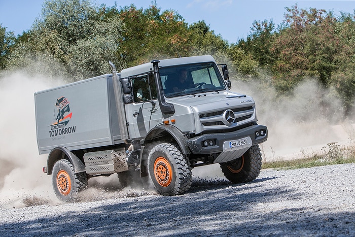 Unimog and Arocs ready for offroad adventures: From Bad Kissingen into the world