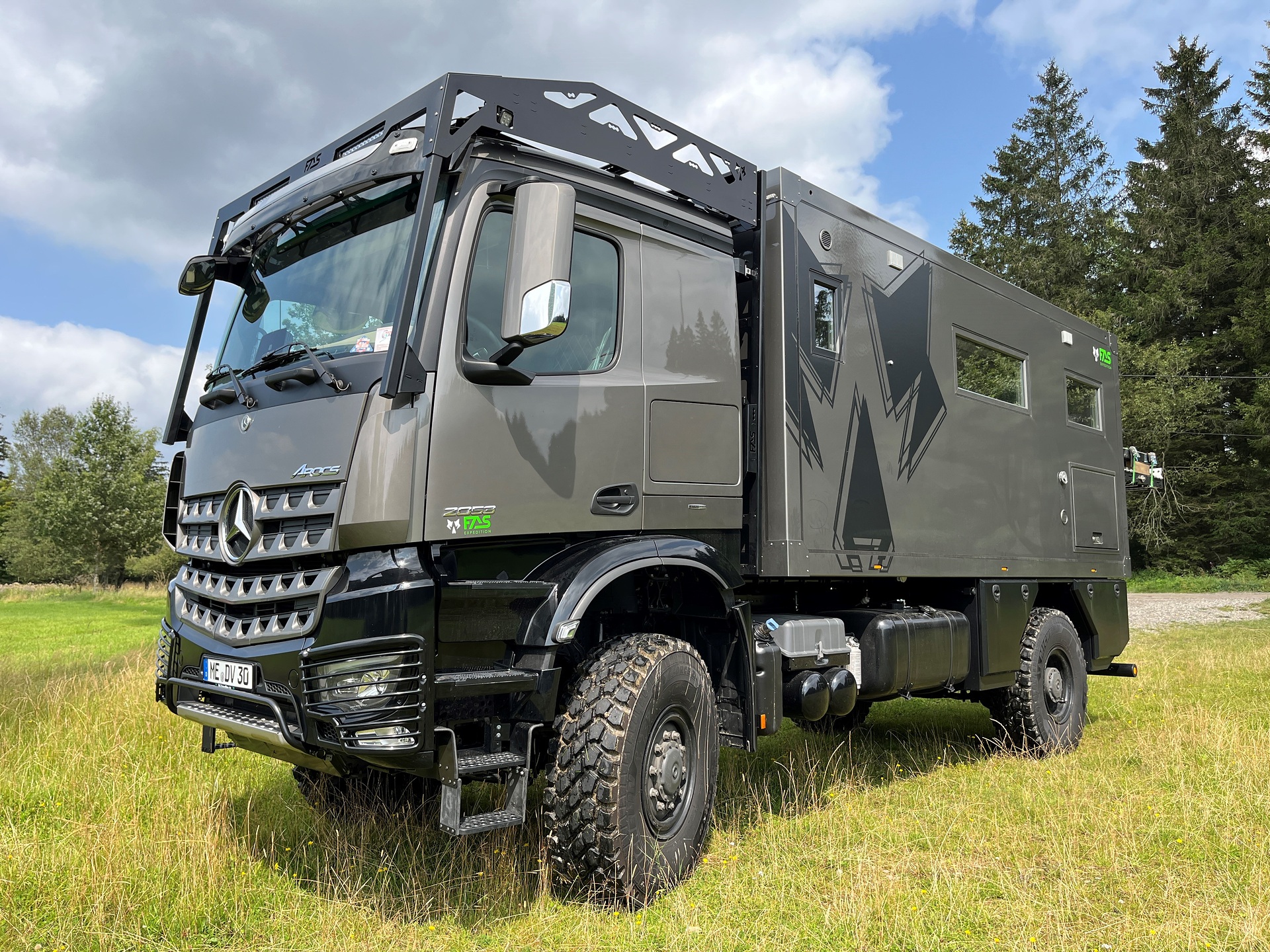 Mercedes-Benz Arocs 6x6 Unimog und Arocs auf der Abenteuer Allrad: Von Bad Kissingen in die Welt