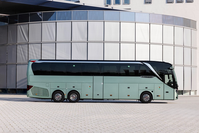 Test vehicle Setra TopClass S 516 HDH