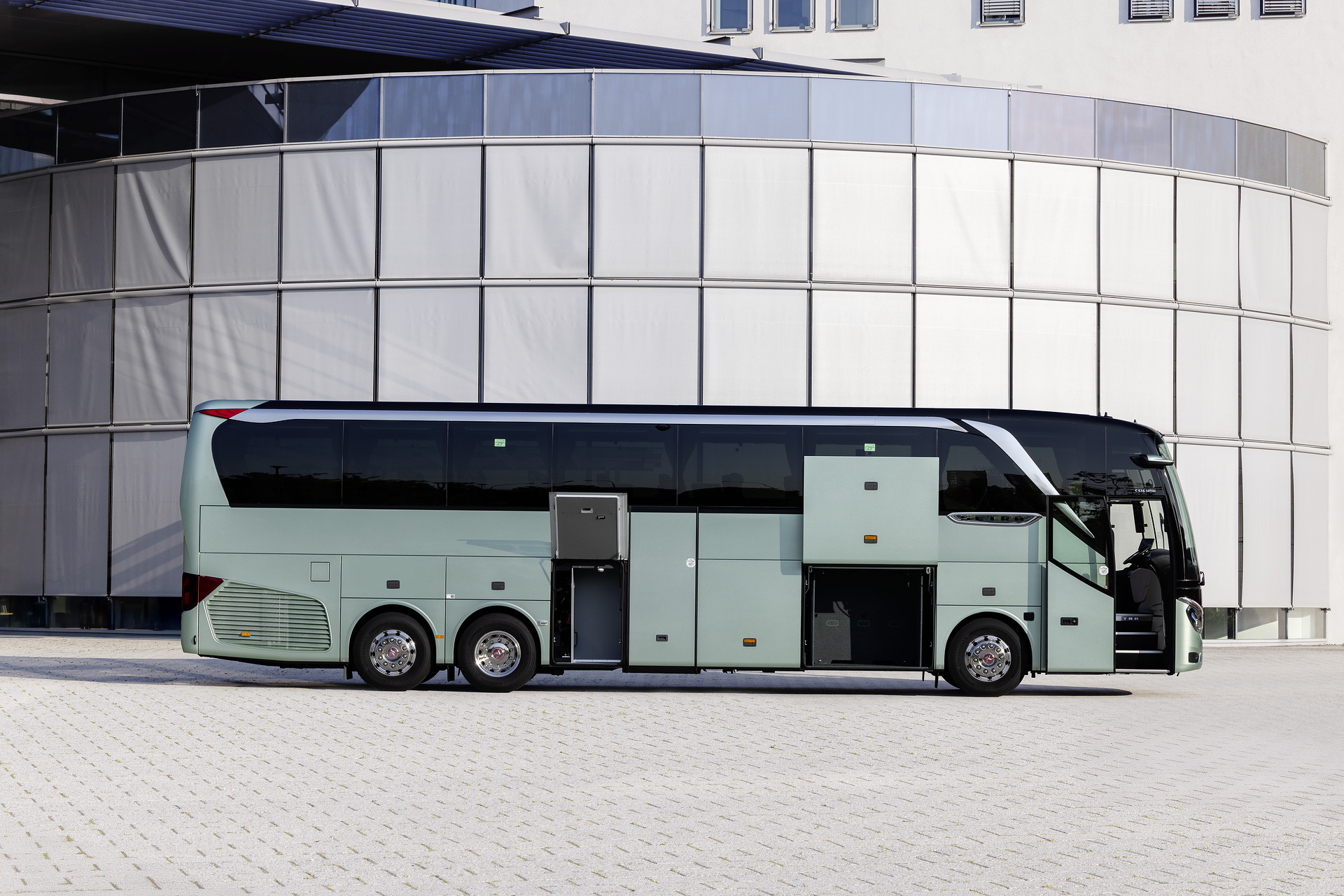 Setra S 516 HDH Test vehicle Setra TopClass S 516 HDH