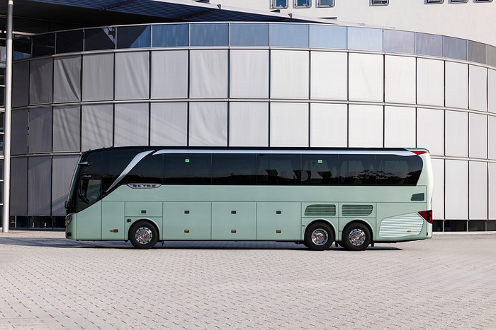 Test vehicle Setra TopClass S 516 HDH