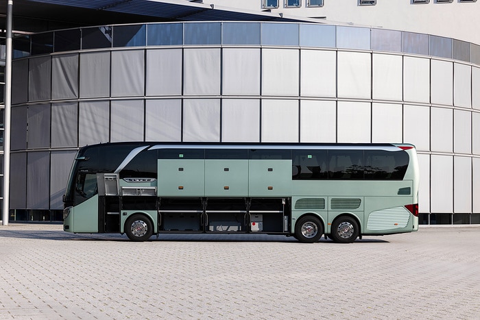 Test vehicle Setra TopClass S 516 HDH