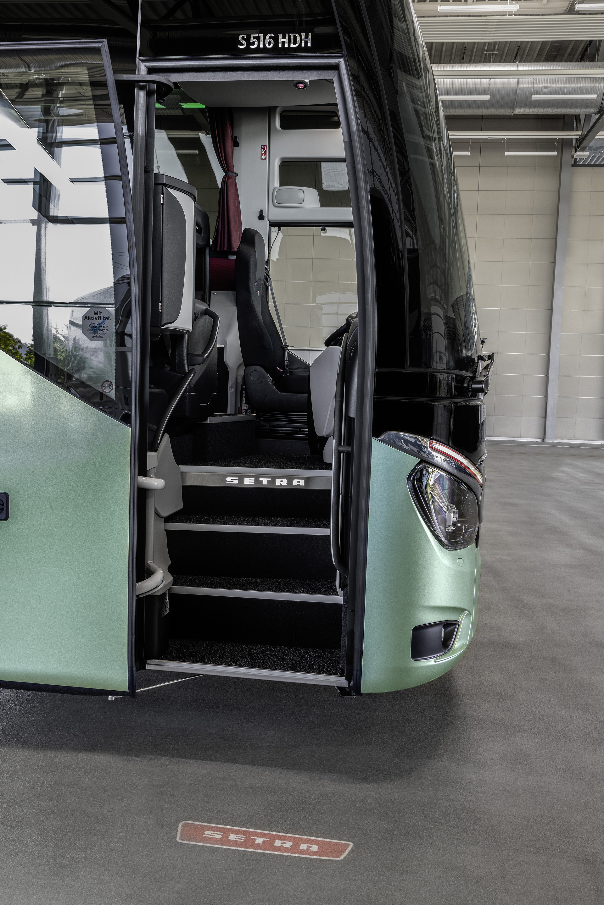 Setra S 516 HDH Test vehicle Setra TopClass S 516 HDH