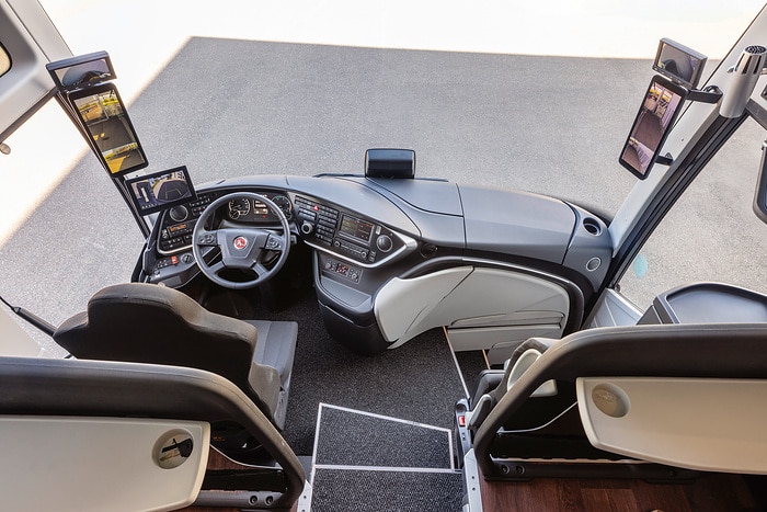 Test vehicle Setra TopClass S 516 HDH