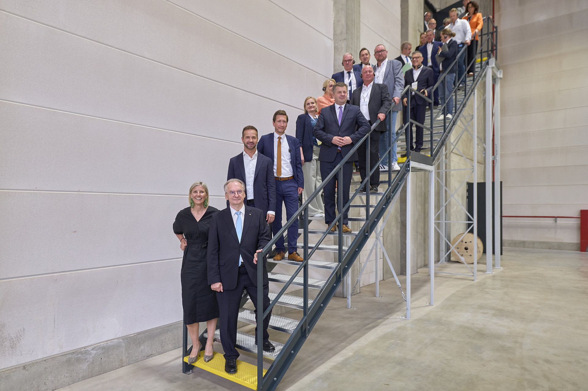 Daimler Truck Global Parts Center in Halberstadt, Saxony-Anhalt: Logistics hub for Mercedes-Benz Trucks' global spare parts supply officially opened Daimler Truck Global Parts Center: Central logistics hub in Halberstadt officially opened