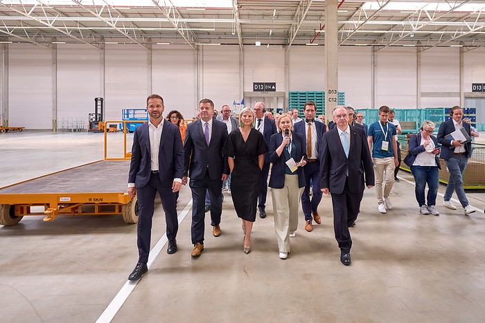 Daimler Truck Global Parts Center: Central logistics hub in Halberstadt officially opened