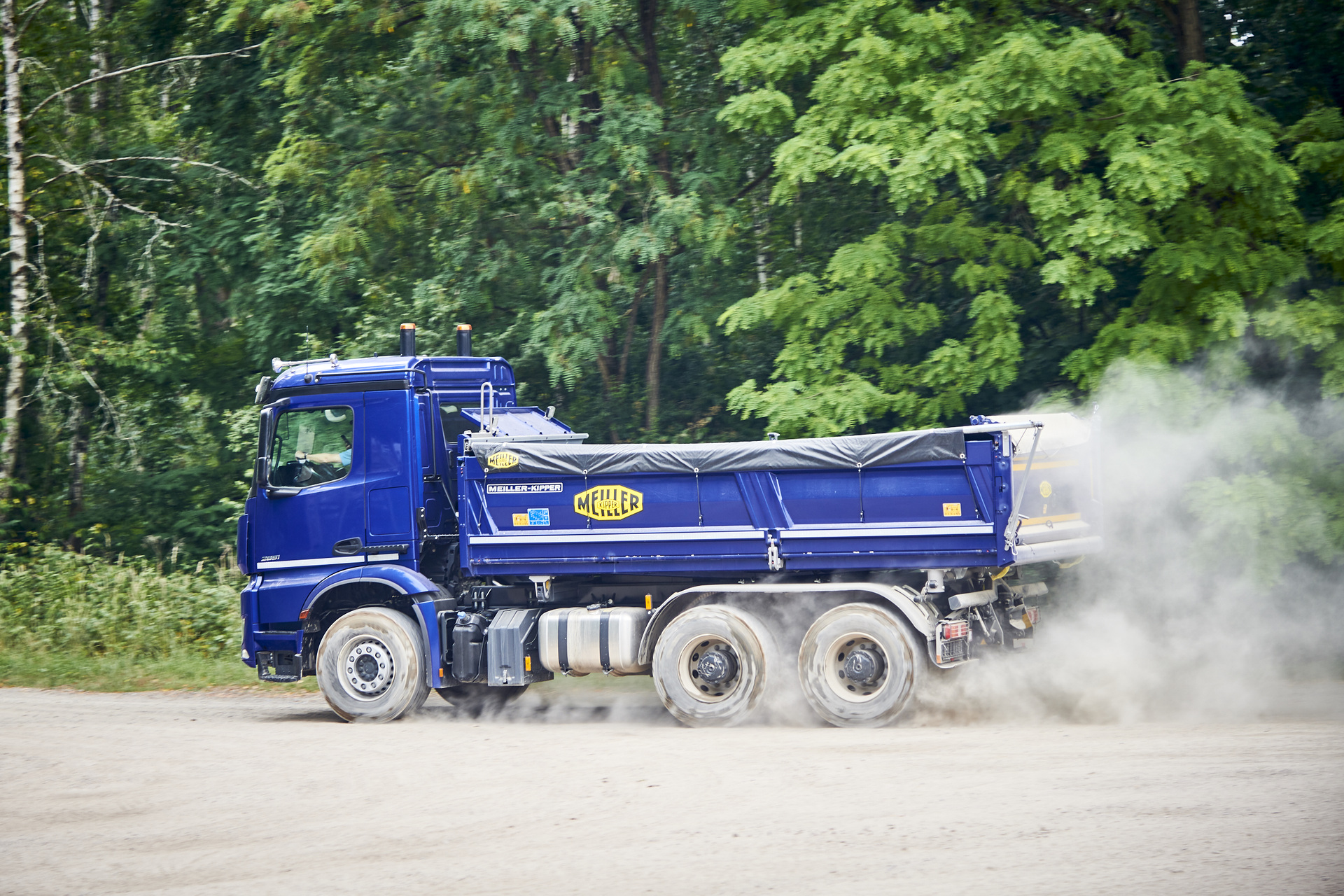 Mercedes-Benz Trucks: Construction Power for Every Terrain Mercedes-Benz Trucks: Construction Power for Every Terrain
