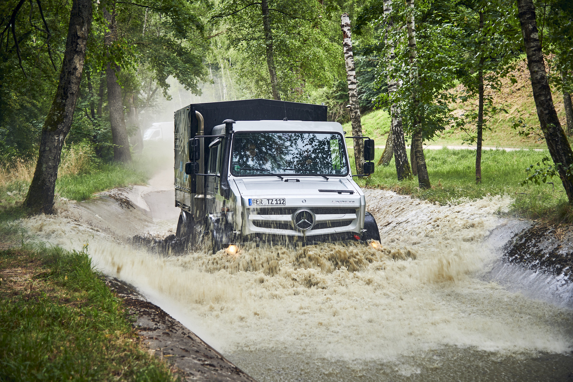 Mercedes-Benz Trucks: Construction Power for Every Terrain Mercedes-Benz Trucks: Construction Power for Every Terrain