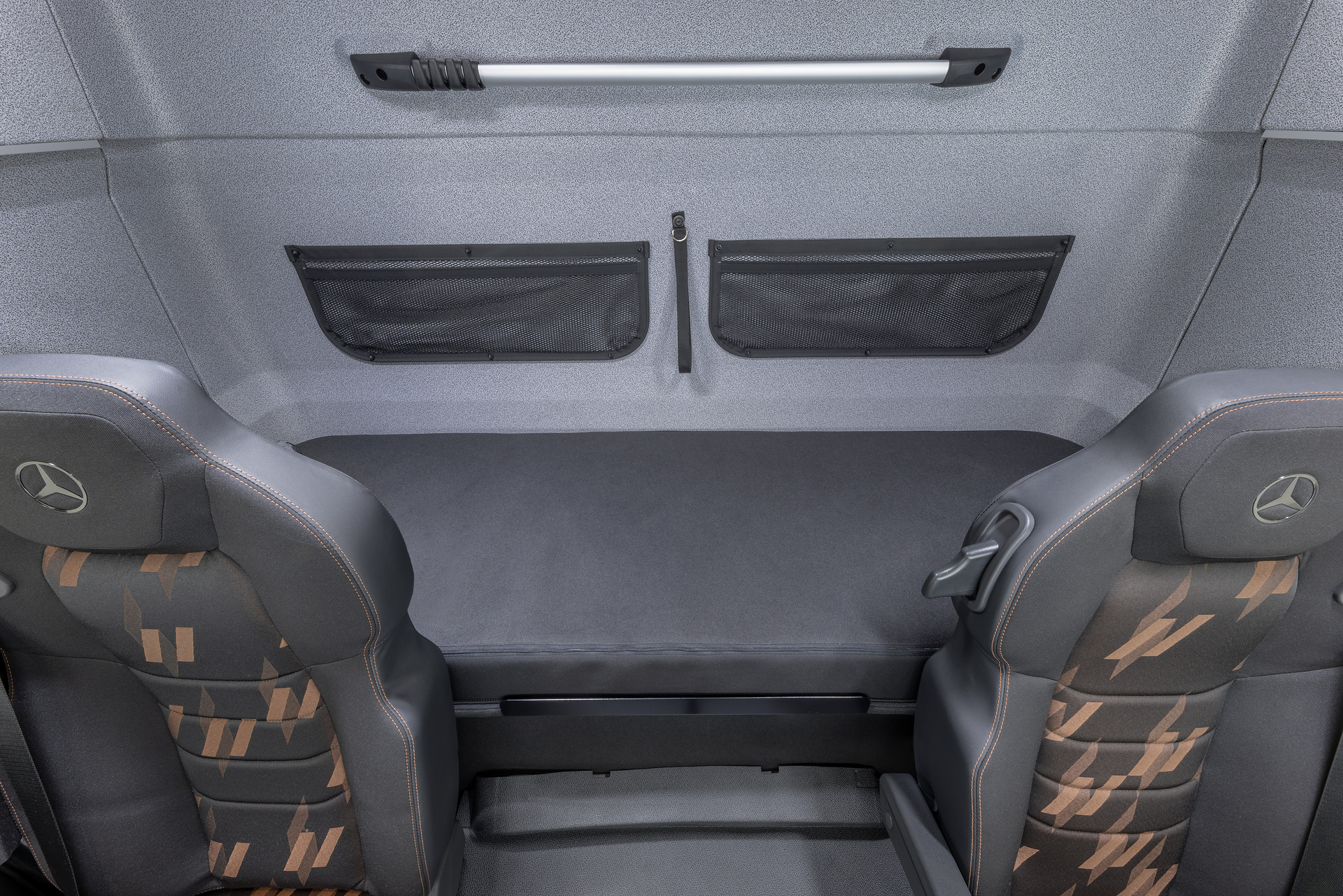 Mercedes-Benz Trucks introduces new extra-heavy truck Axor for Brazilian market