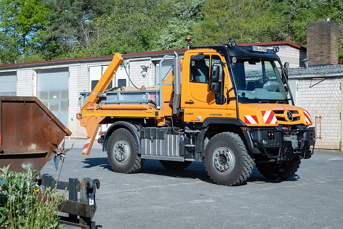 New UNI-TOUCH operating system in daily use: Another Unimog implement carrier joins the Wertheim vehicle fleet